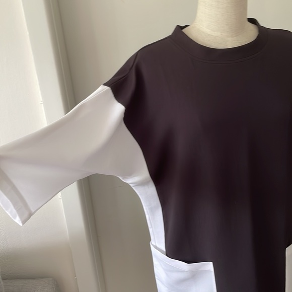 YouYou Statement Black and White Boxy Pocket Dress with Long Sleeves - Picture 7 of 15